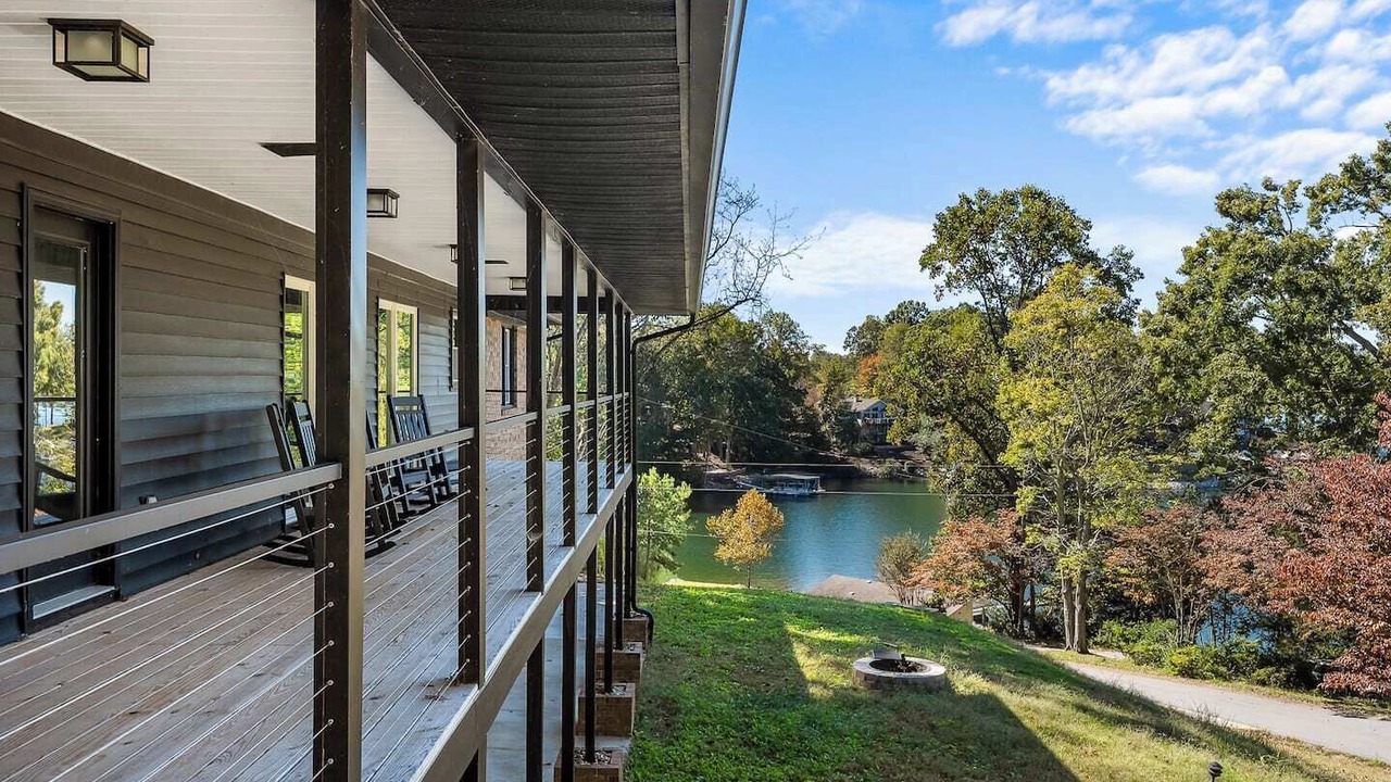 Photo of Patio Balcony in Seneca