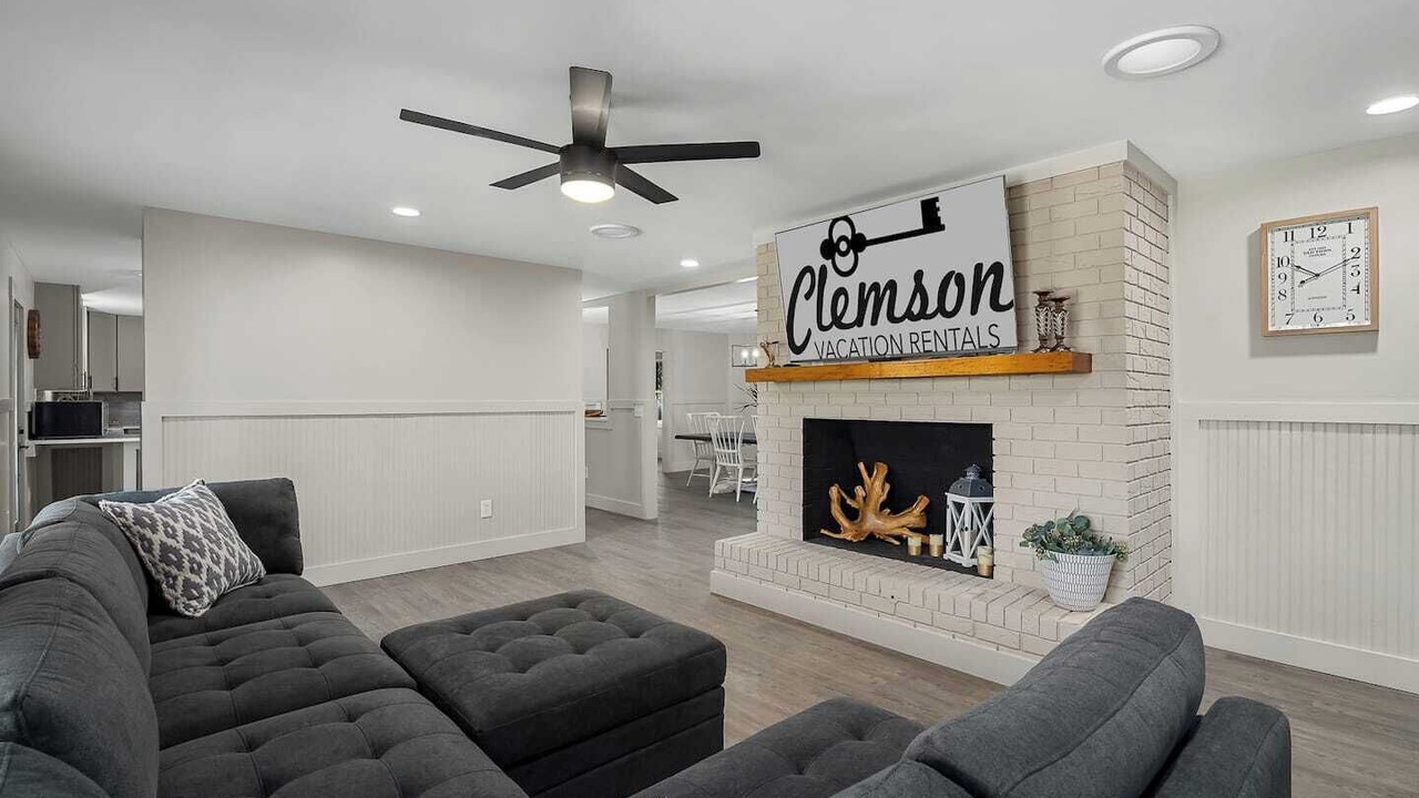 Photo of Livingroom in Seneca