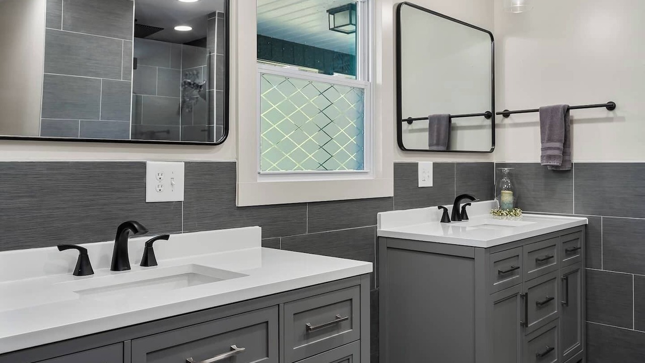 Photo of Bathroom in Seneca