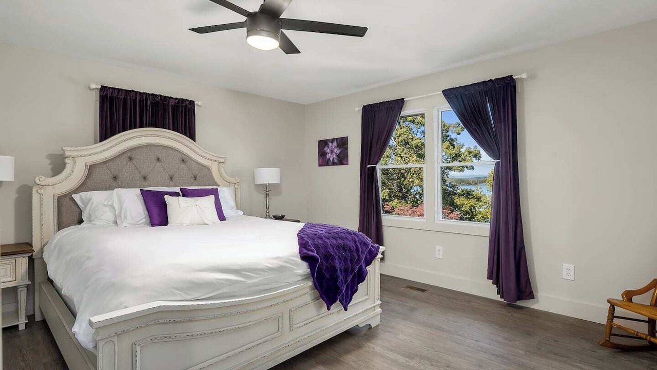 Photo of Bedroom in Seneca