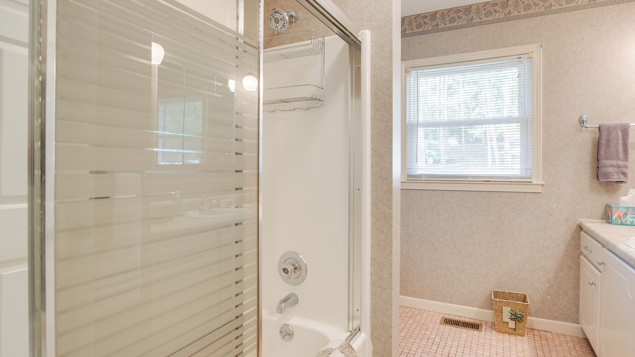 Photo of Bathroom in Townville