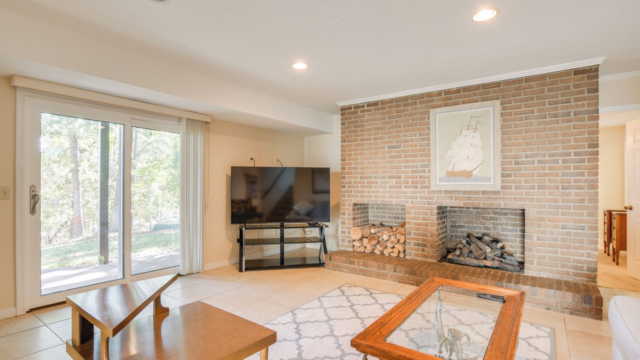 Photo of Livingroom in Townville