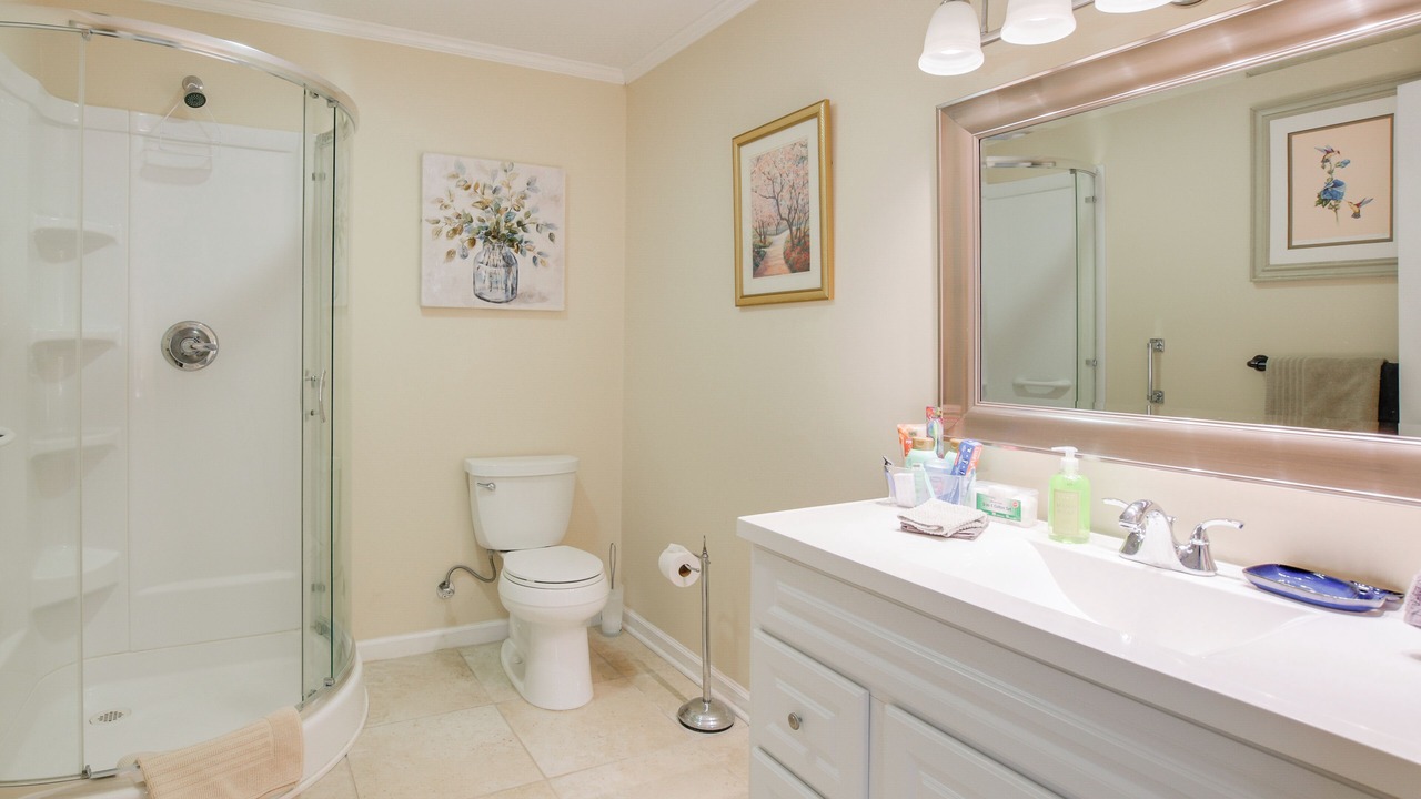 Photo of Bathroom in Townville