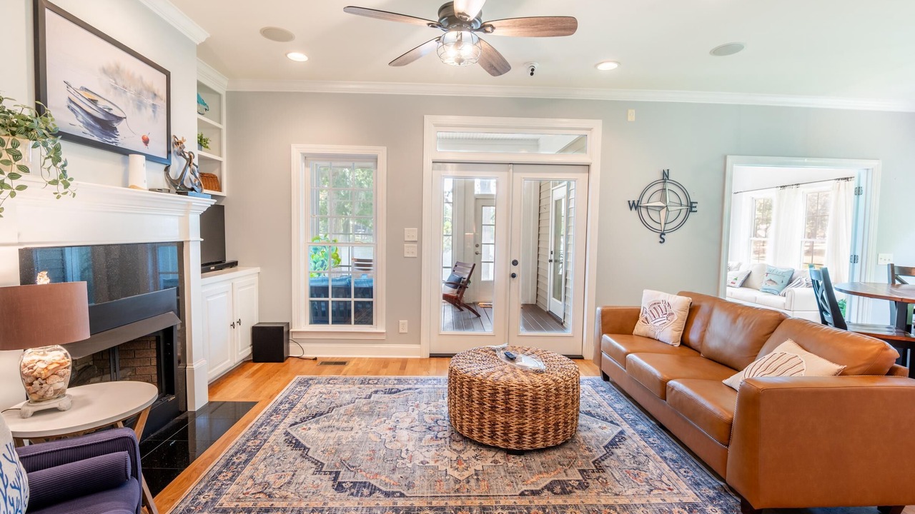 Photo of Livingroom in Manning