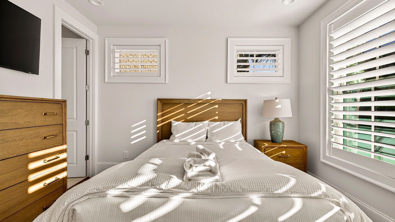 Photo of Bedroom in Hitch Village - Fred Wessels Homes