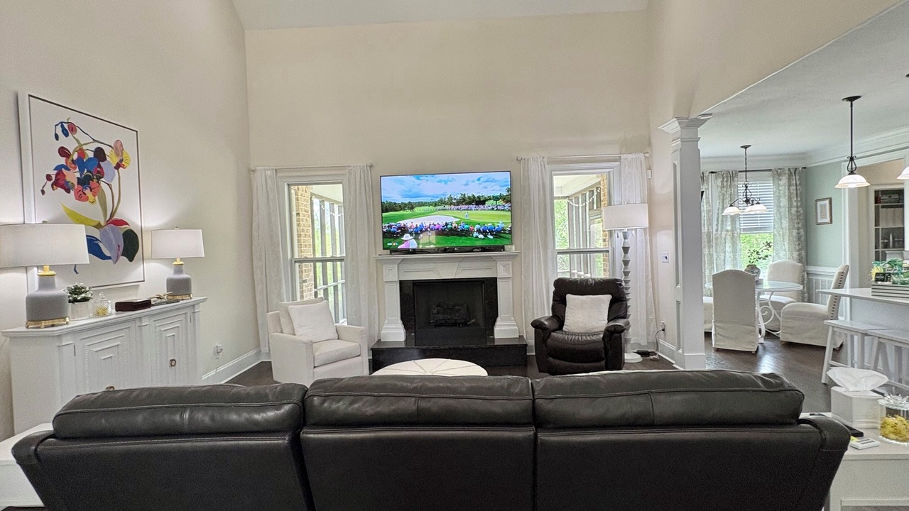 Photo of Livingroom in Evans