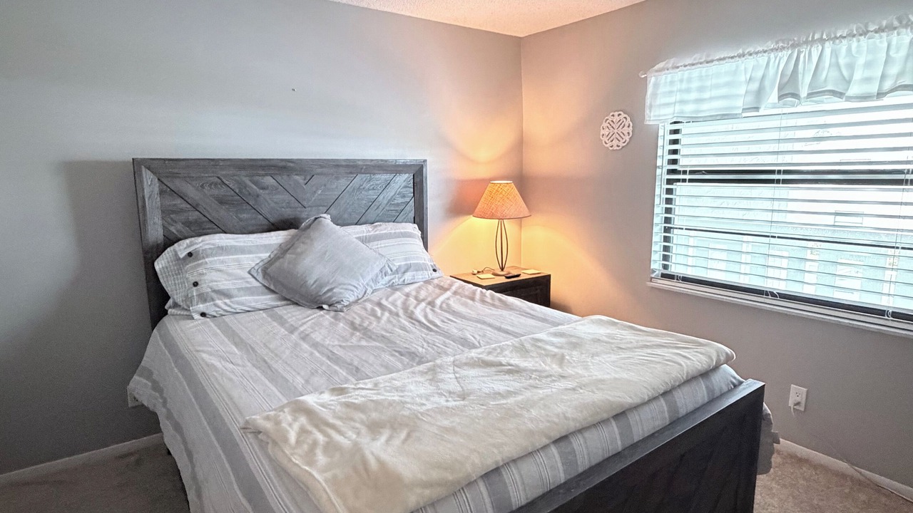 Photo of Bedroom in Indian River Shores