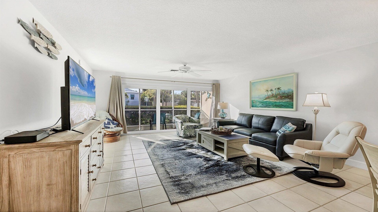 Photo of Livingroom in Saint Armands Key