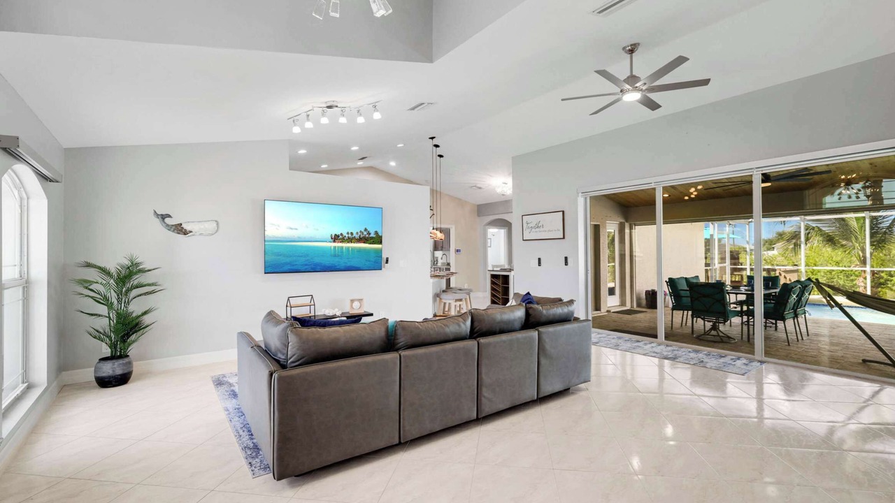 Photo of Livingroom in Mariner