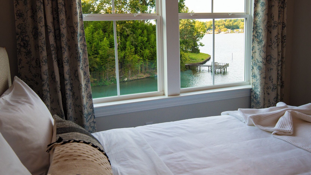 Photo of Bedroom in Greenwood
