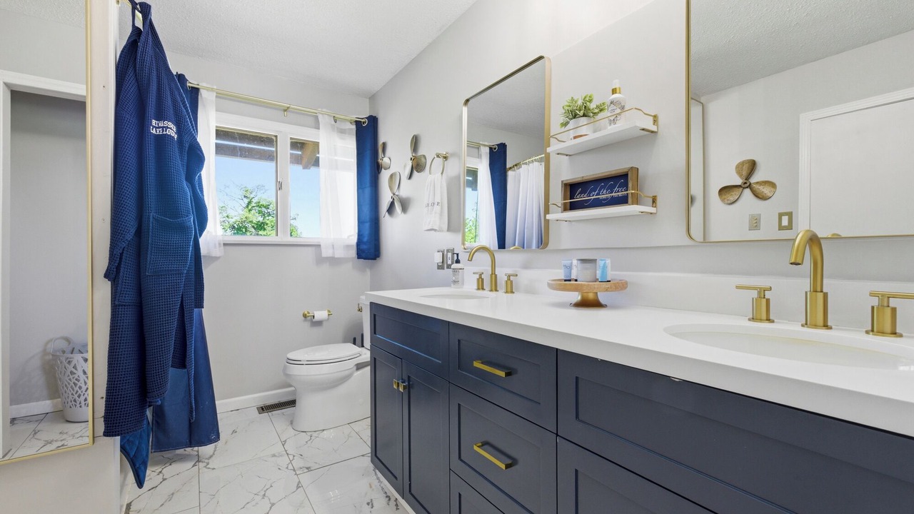Photo of Bathroom in Unaka
