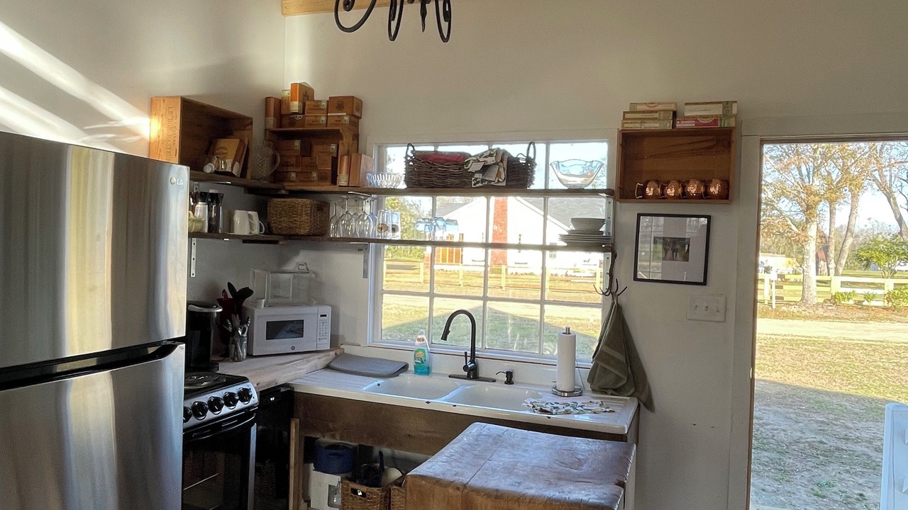 Photo of Kitchen in South Carolina Lakes & Blackwater Rivers
