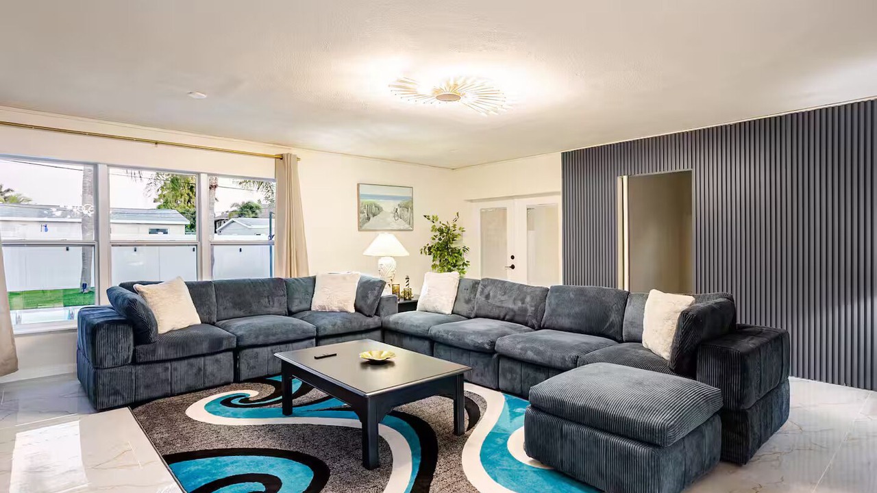 Photo of Livingroom in Shore Acres