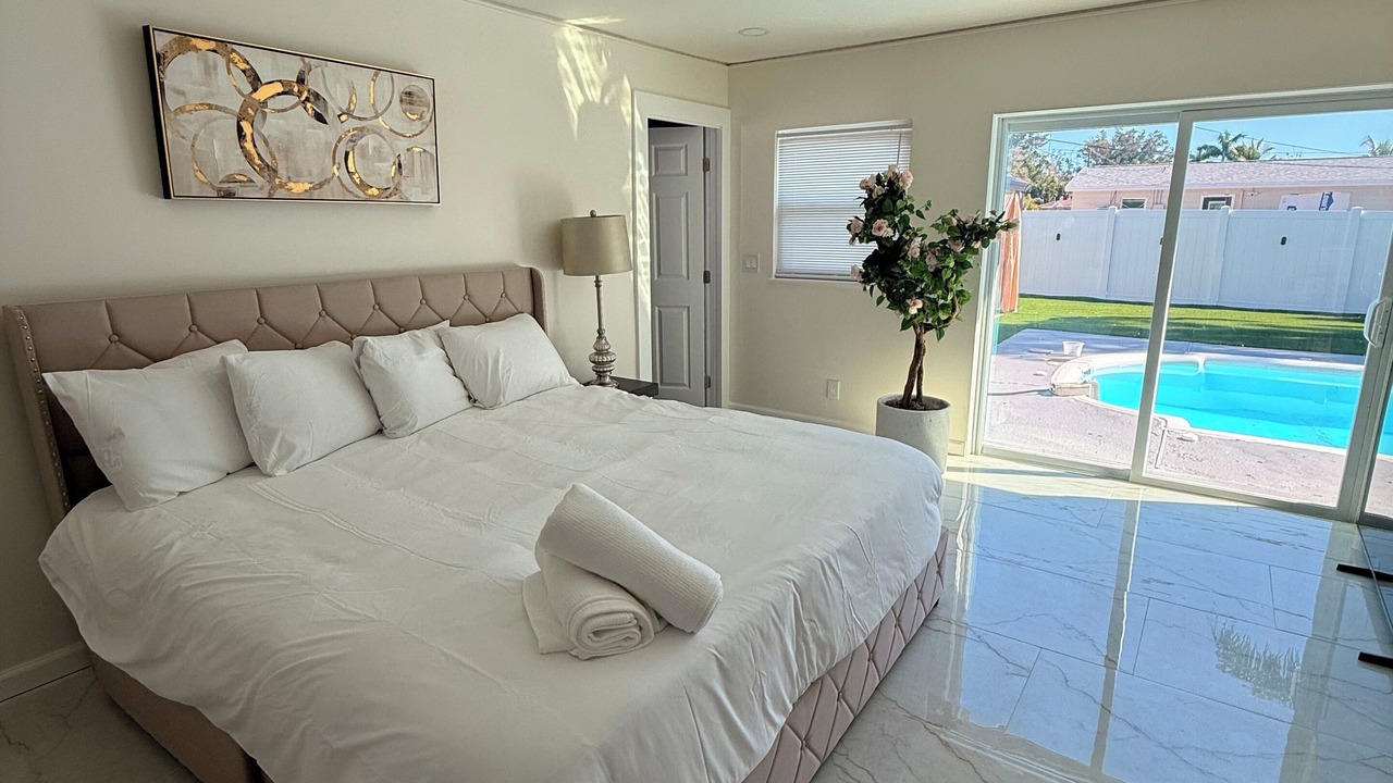 Photo of Bedroom in Shore Acres