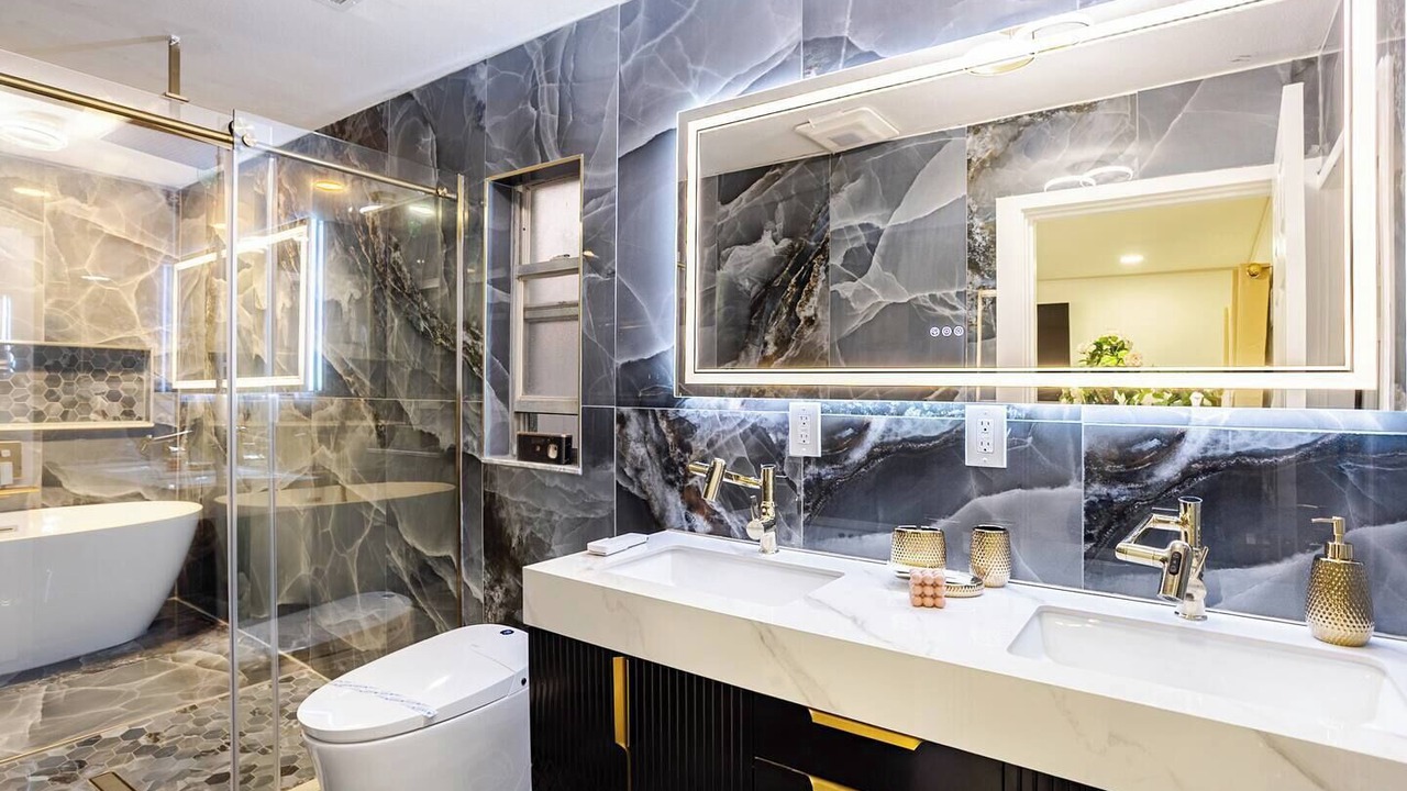 Photo of Bathroom in Shore Acres