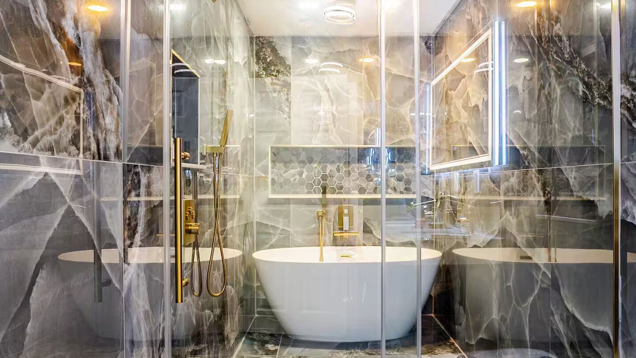 Photo of Bathroom in Shore Acres