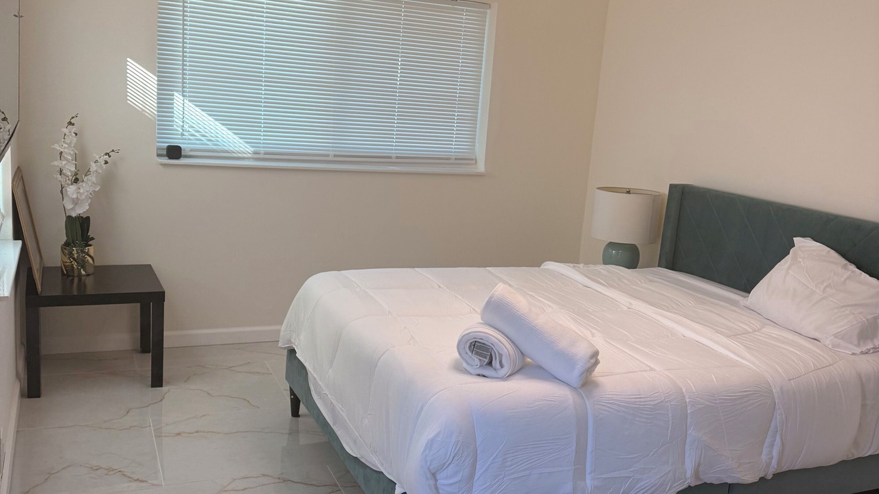 Photo of Bedroom in Shore Acres