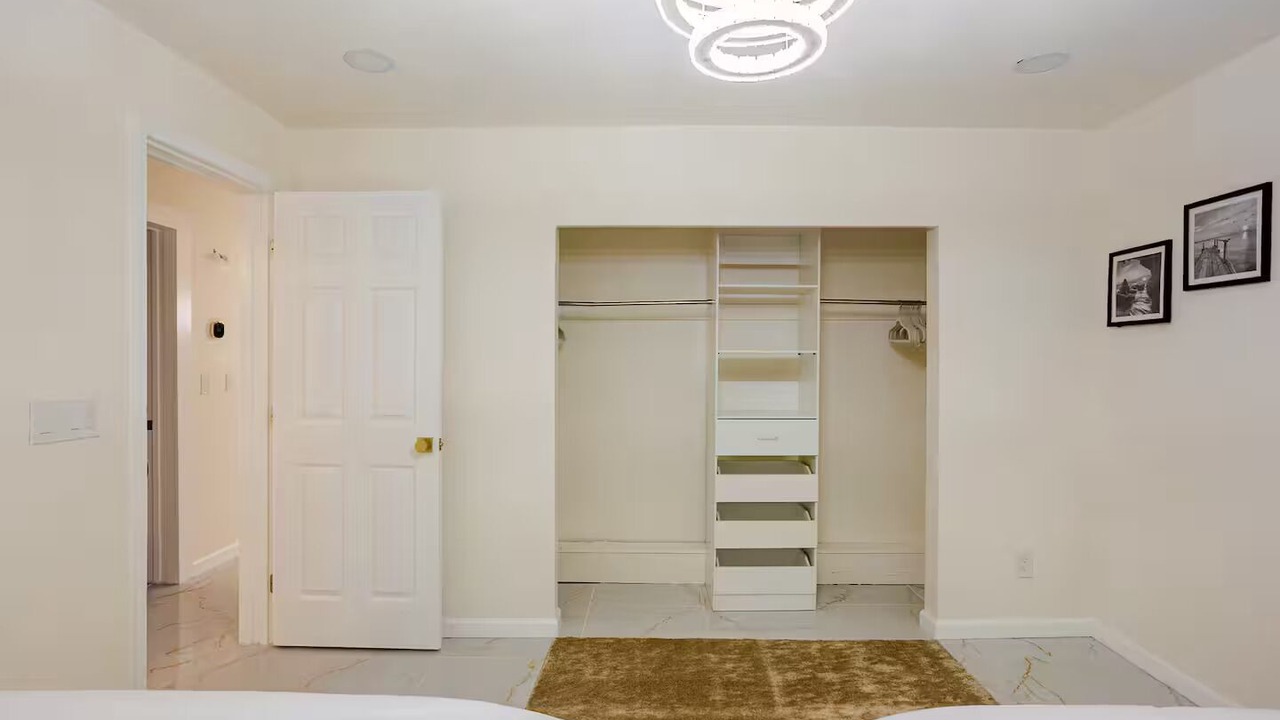 Photo of Bedroom in Shore Acres