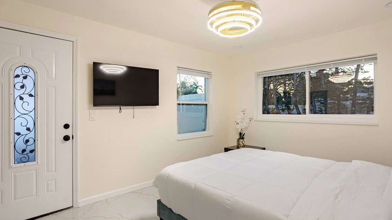 Photo of Bedroom in Shore Acres