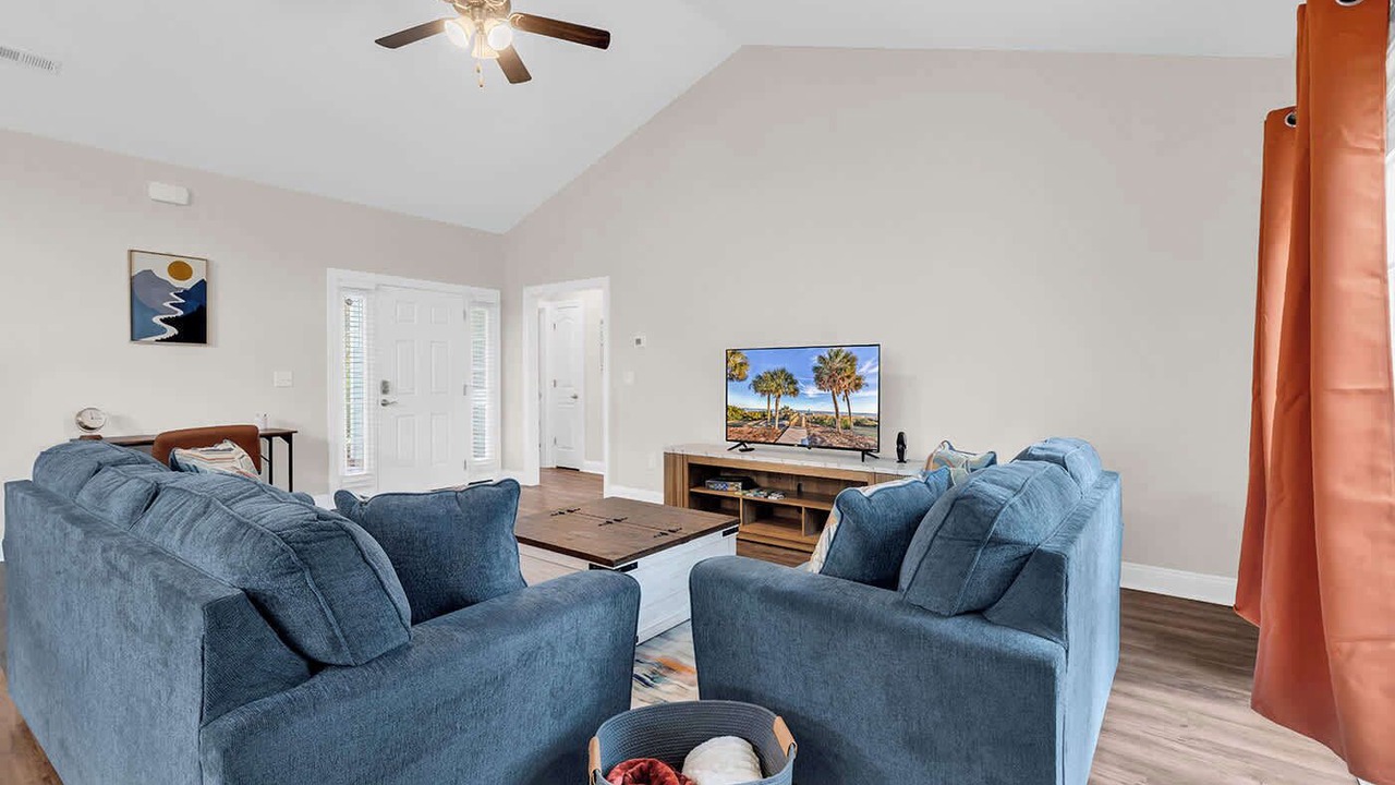Photo of Livingroom in Murrells Inlet
