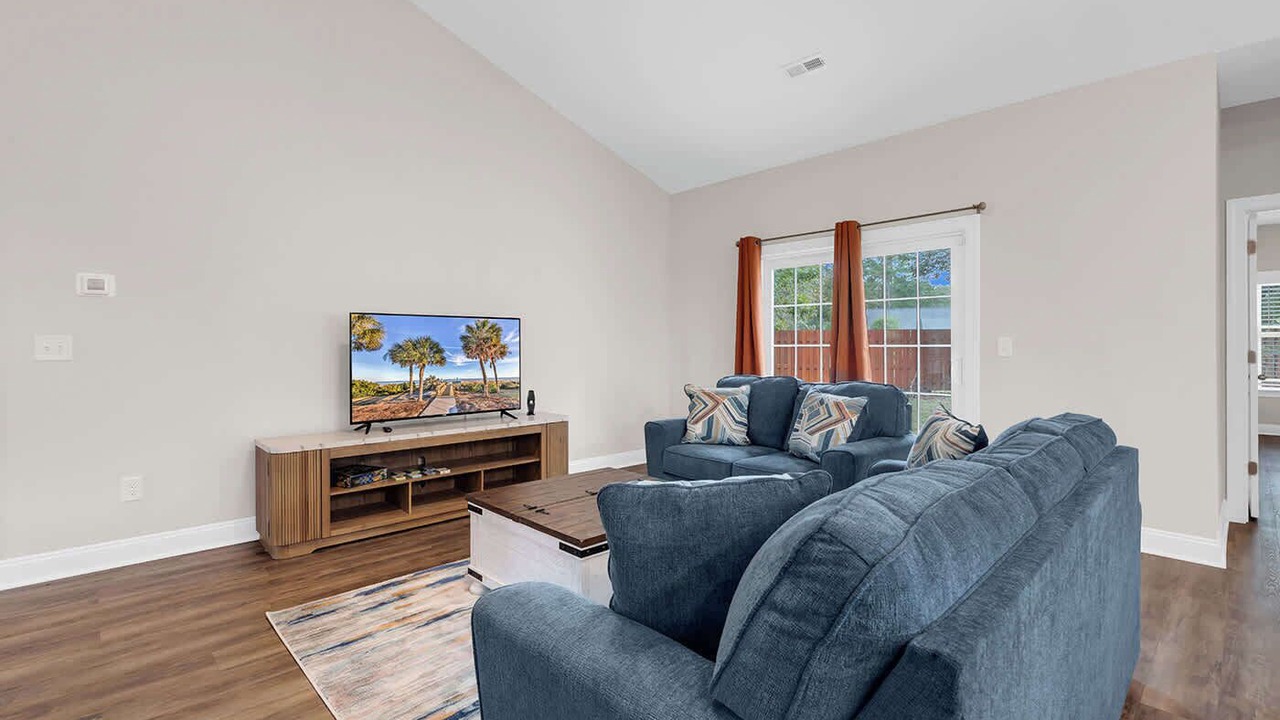 Photo of Livingroom in Murrells Inlet