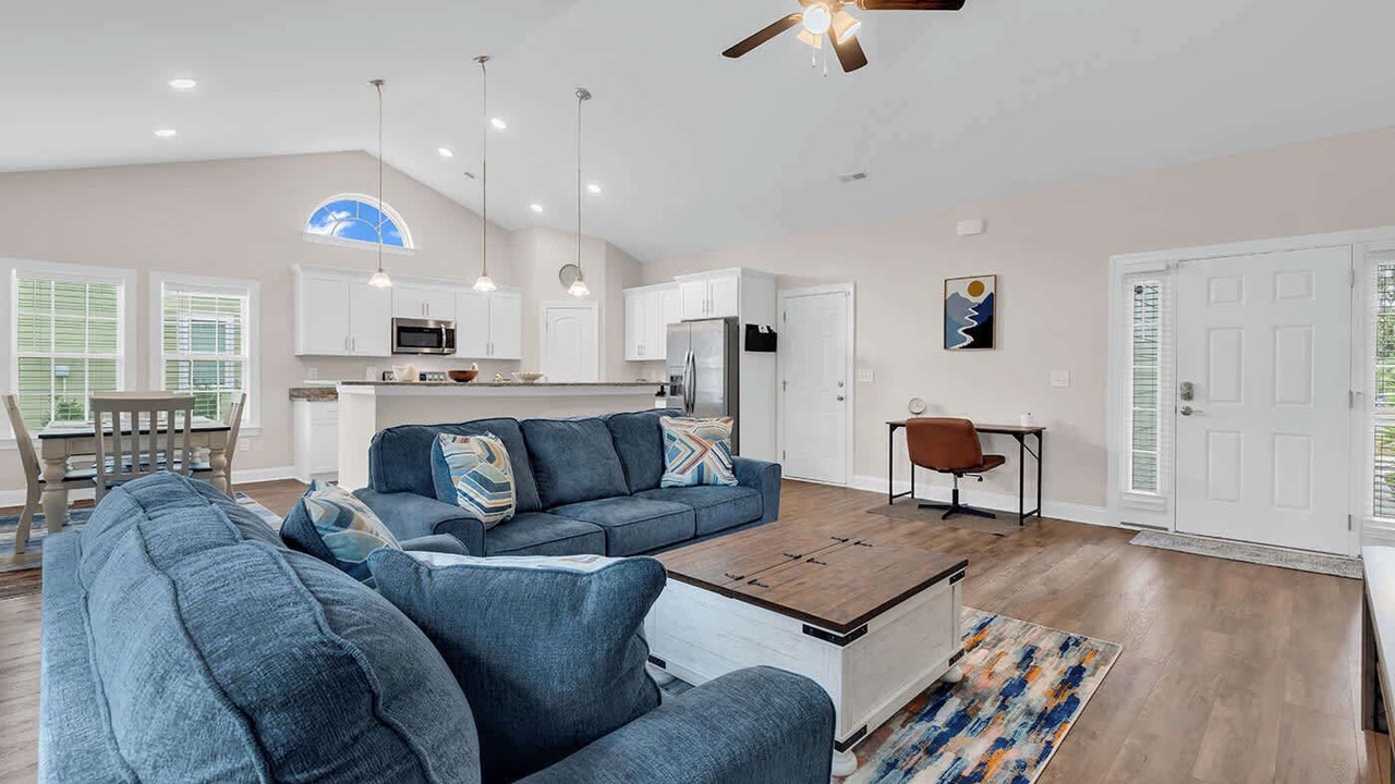 Photo of Livingroom in Murrells Inlet