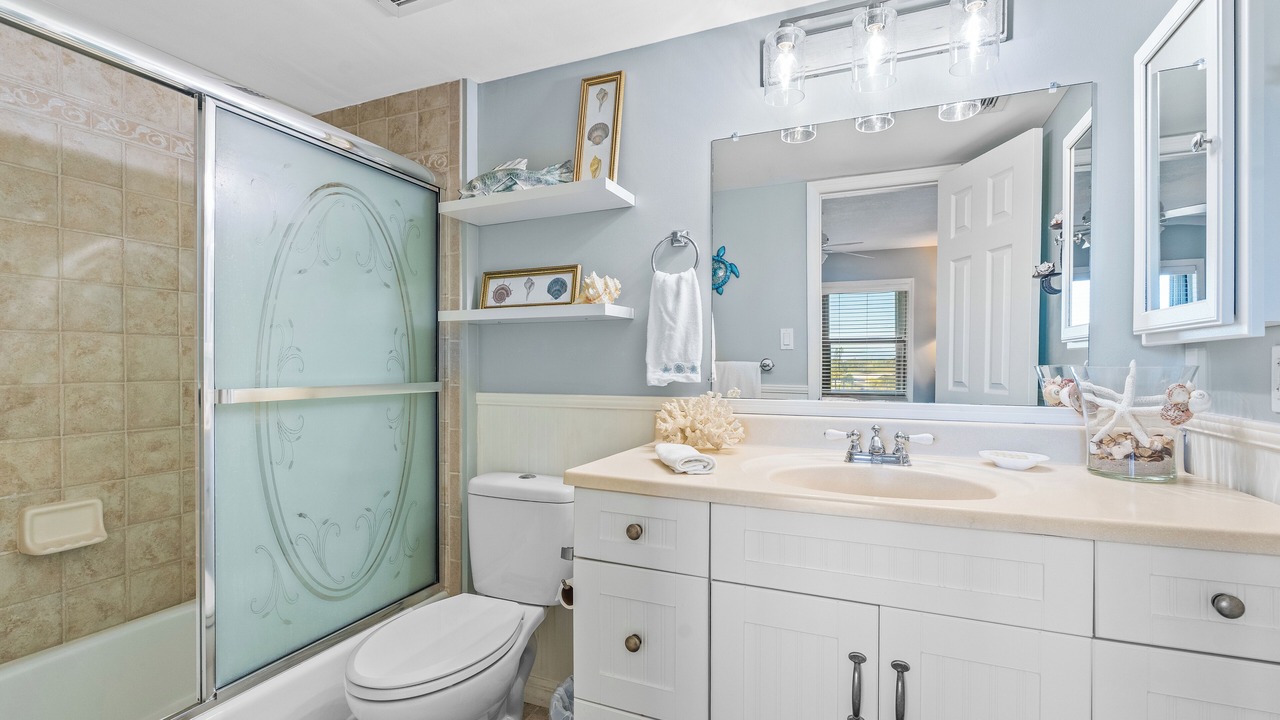 Photo of Bathroom in Central Beach