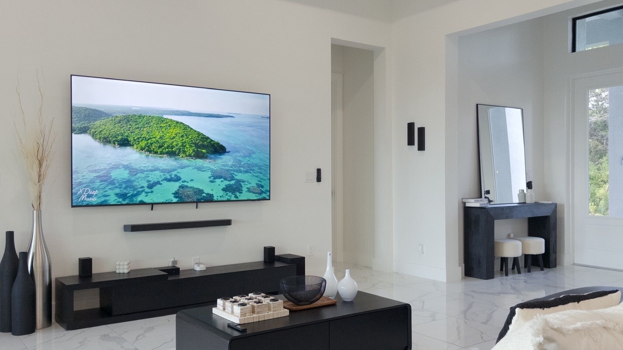 Photo of Livingroom in Port Charlotte