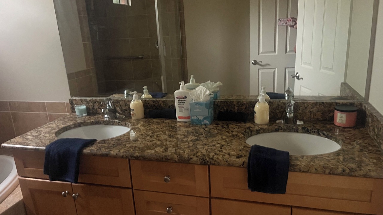 Photo of Bathroom in Ole