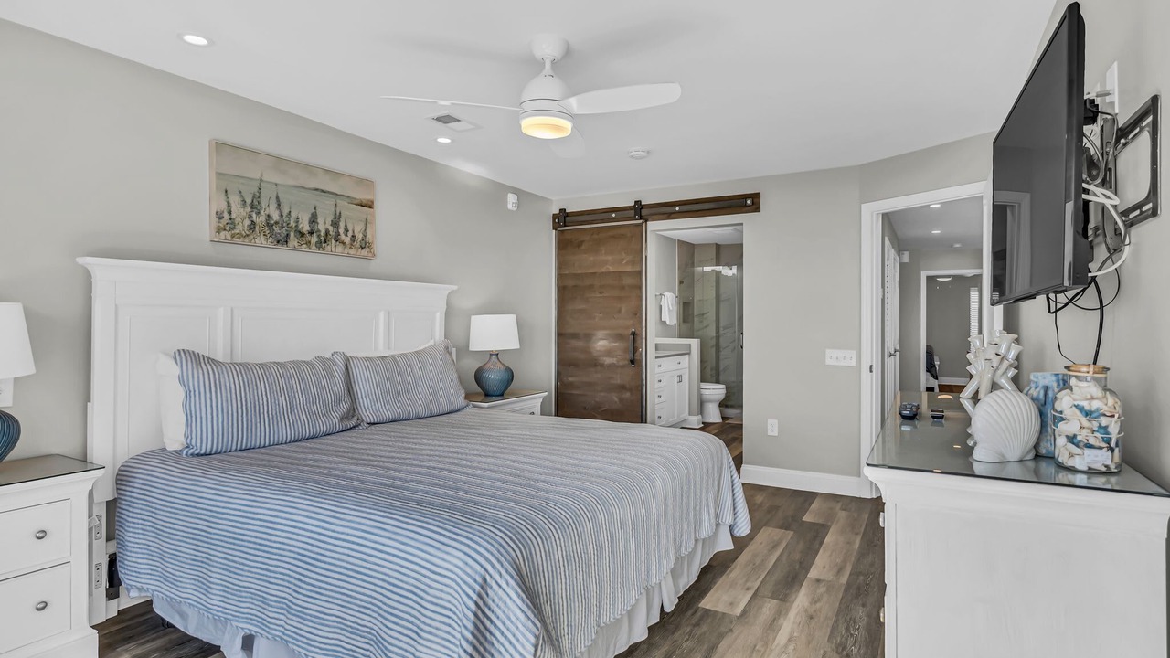 Photo of Bedroom in Folly Field