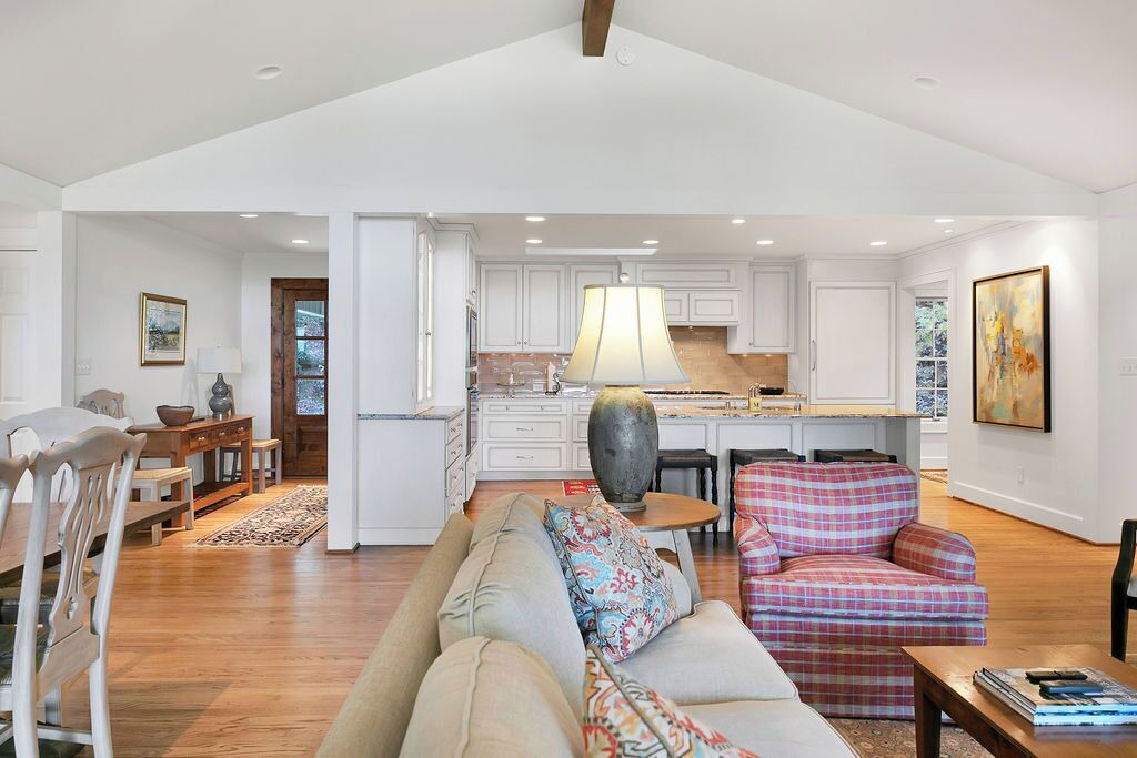 Photo of Livingroom in Lake Toxaway