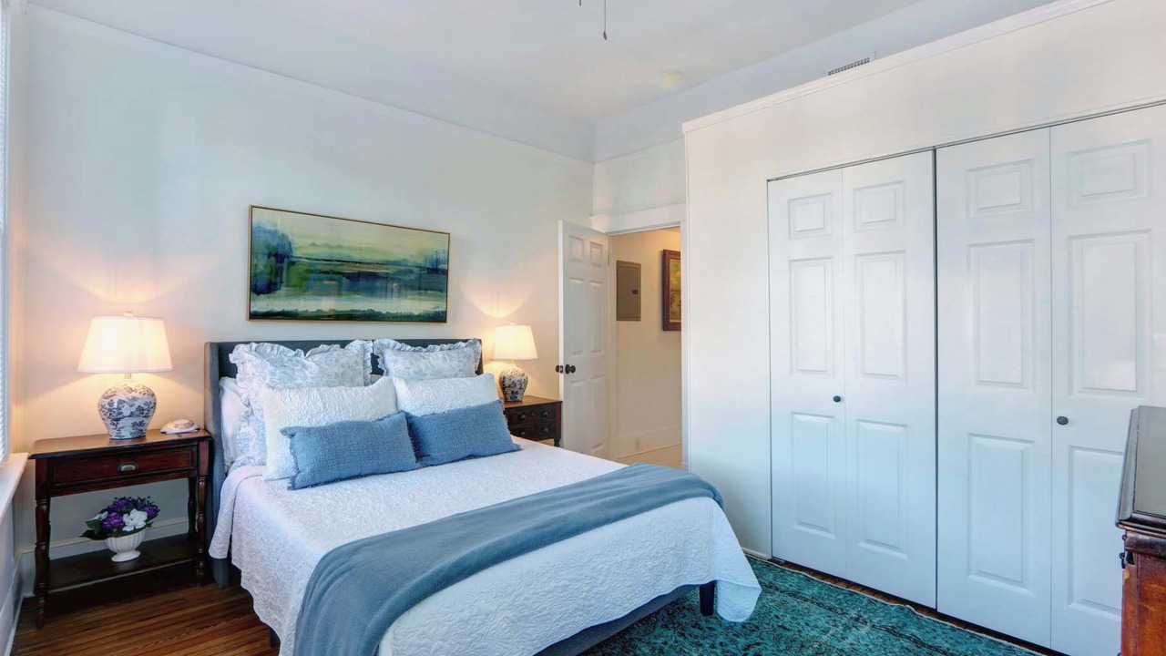 Photo of Bedroom in Thomas Square