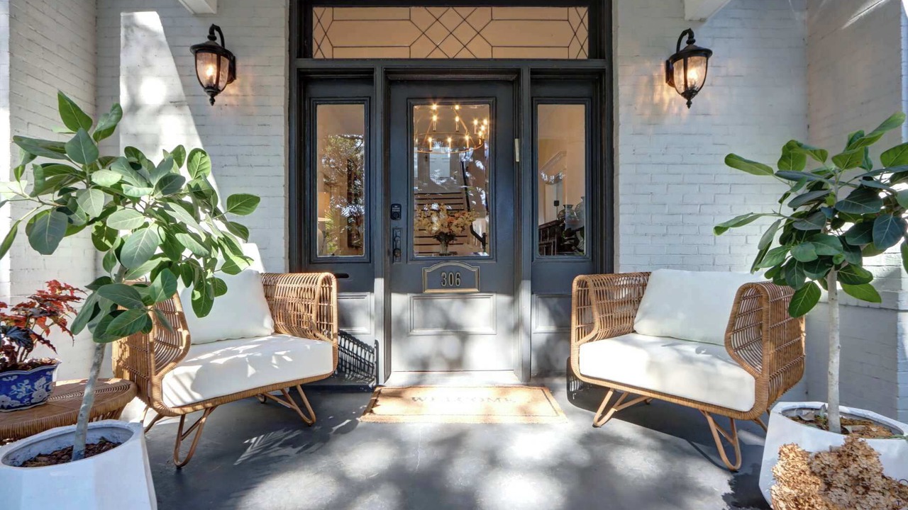 Photo of Outdoor in Thomas Square
