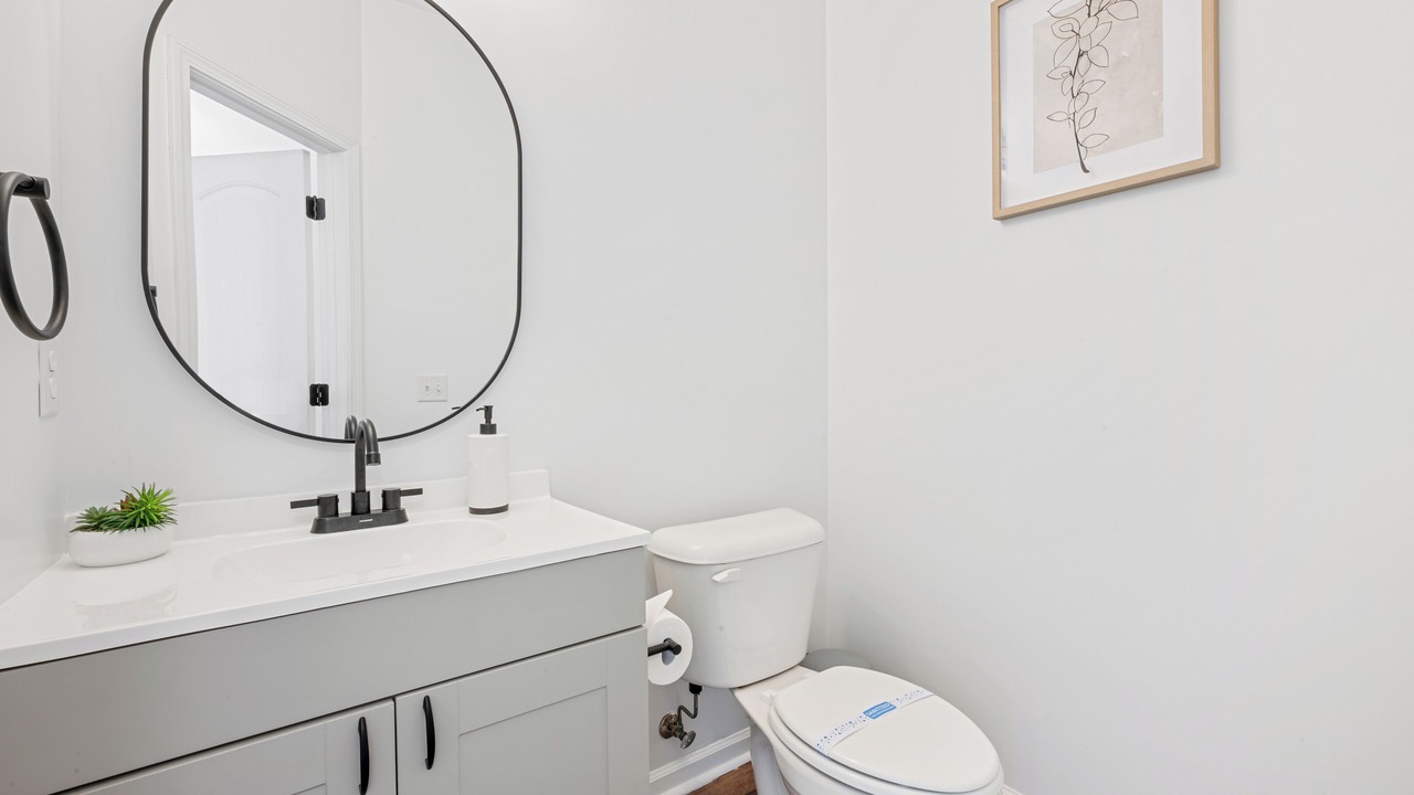 Photo of Bathroom in Hinesville