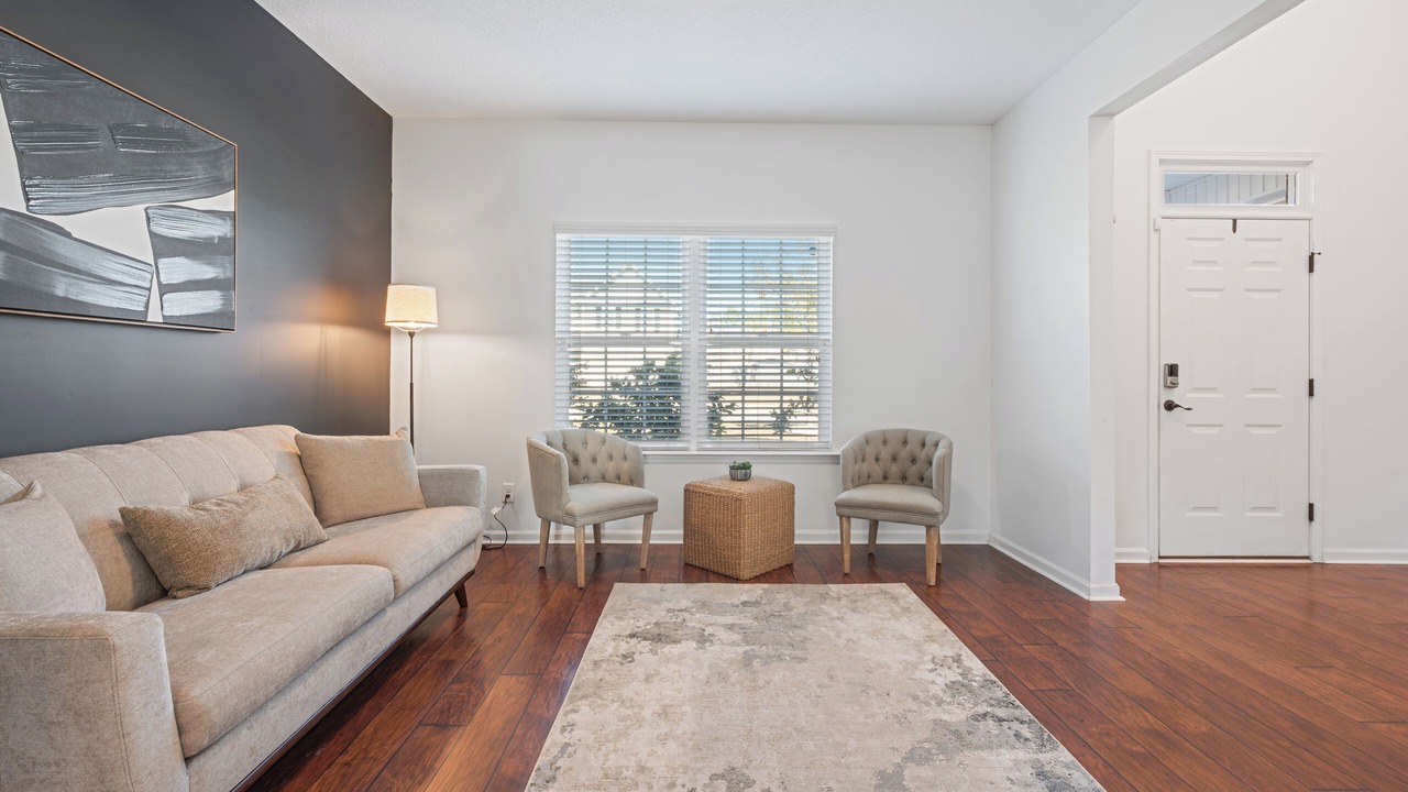 Photo of Livingroom in Hinesville