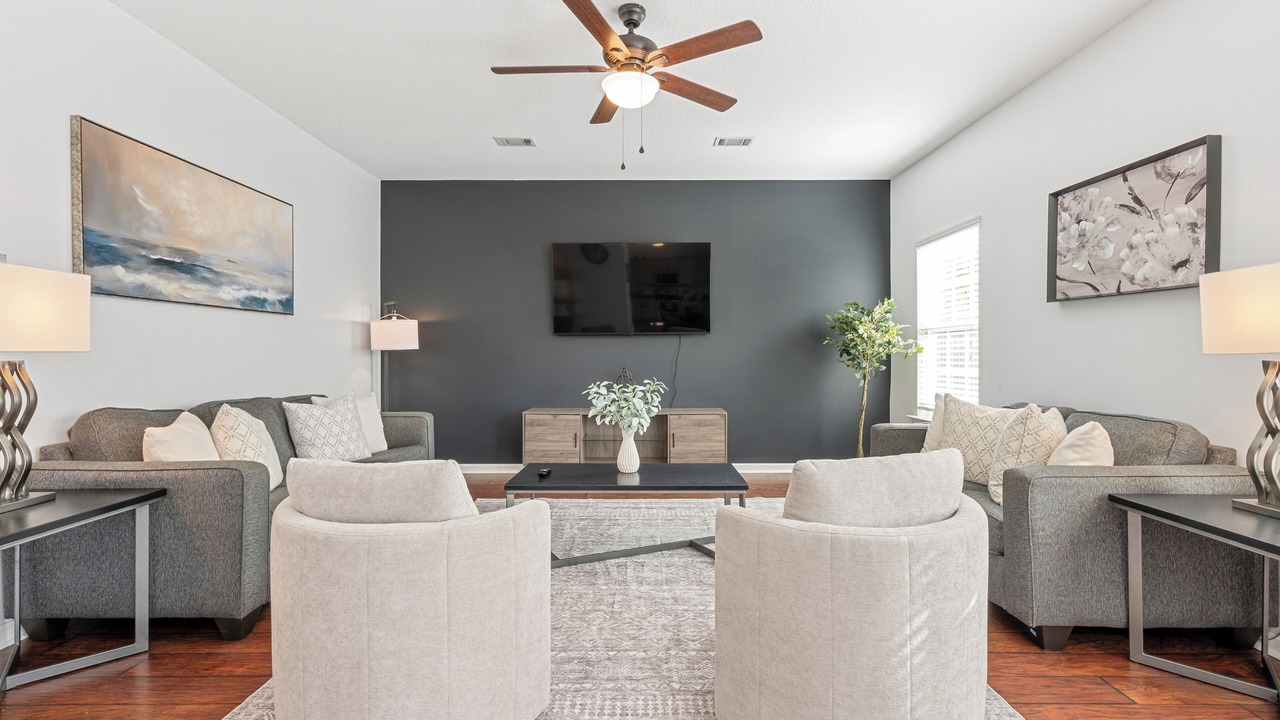 Photo of Livingroom in Hinesville