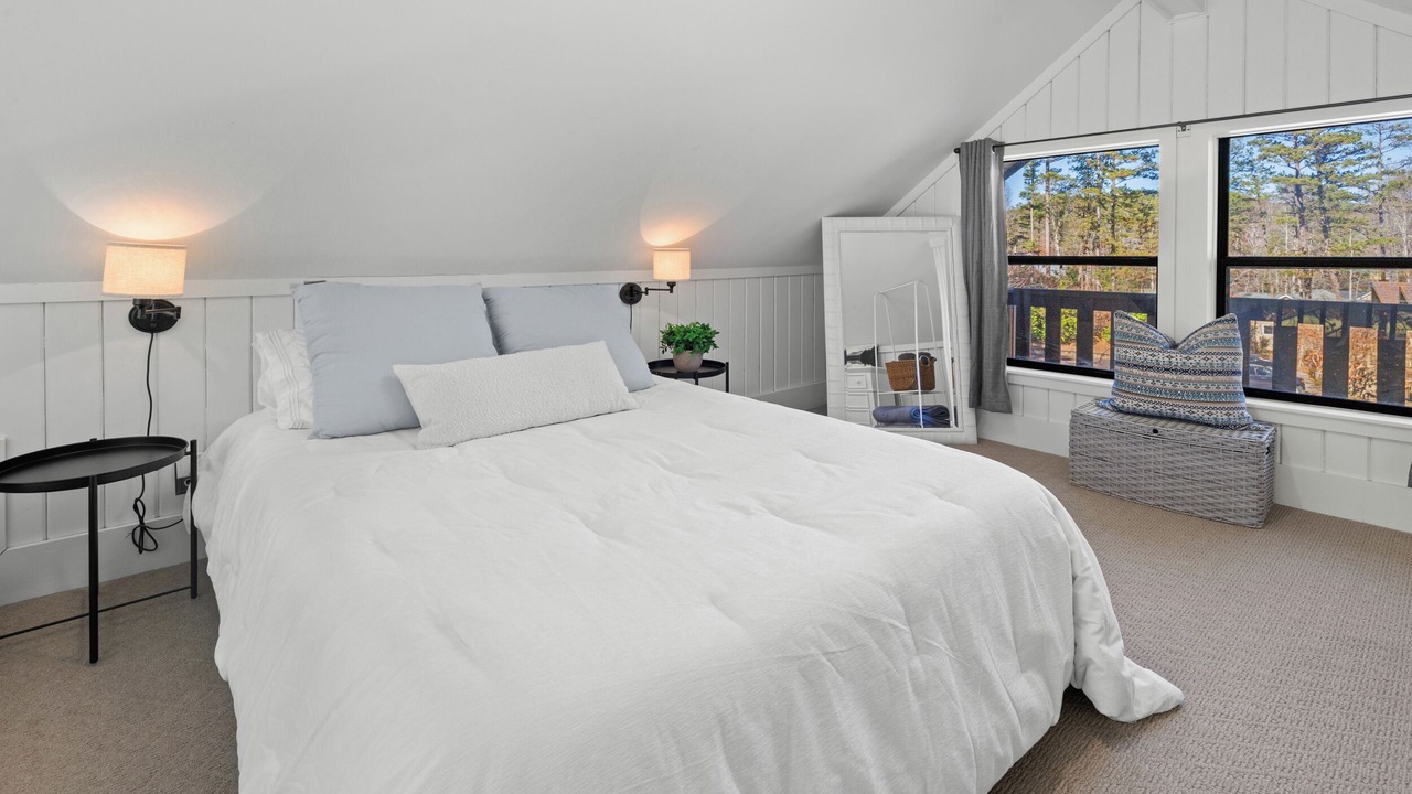 Photo of Bedroom in Salem