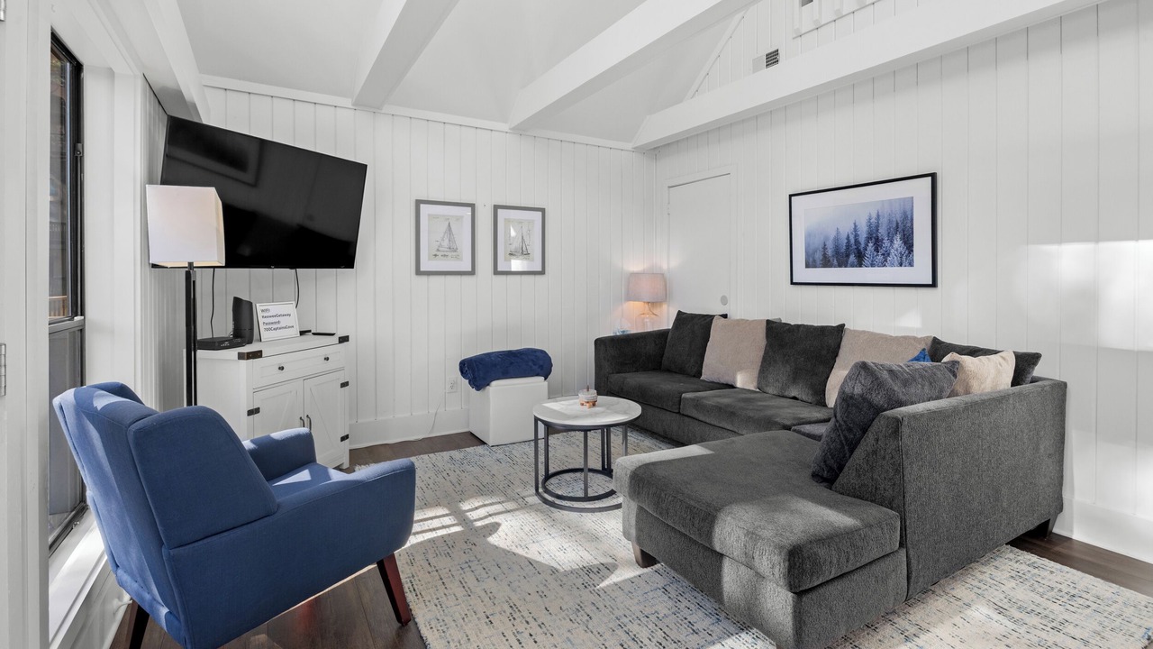 Photo of Livingroom in Salem