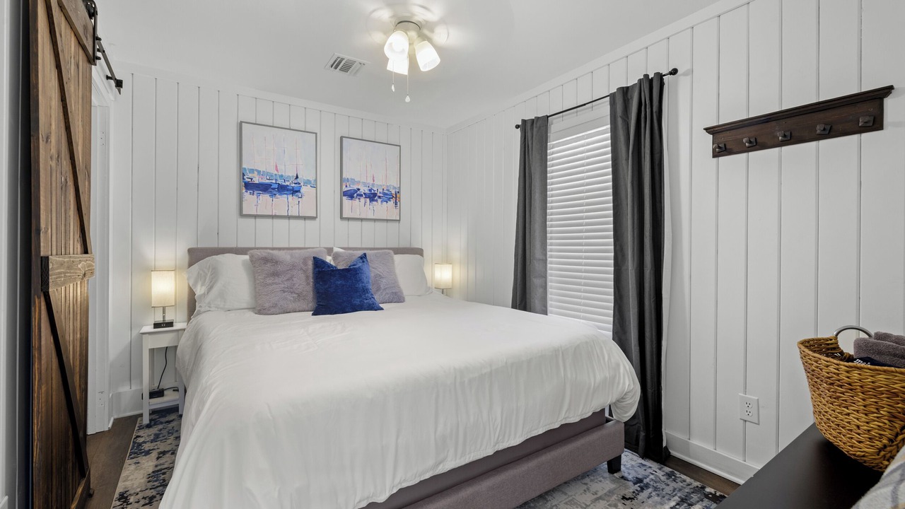 Photo of Bedroom in Salem