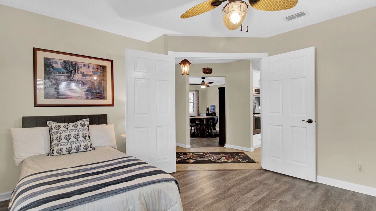 Photo of Bedroom in Lemon Bluff