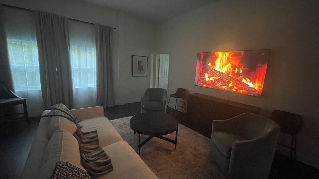 Photo of Livingroom in Longwood