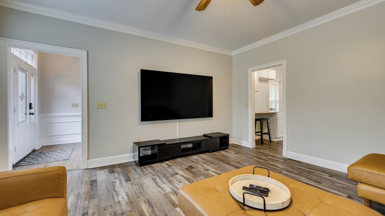 Photo of Livingroom in Evans