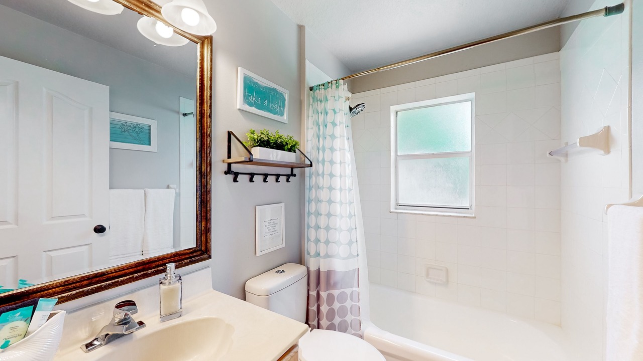 Photo of Bathroom in Lakewood Park
