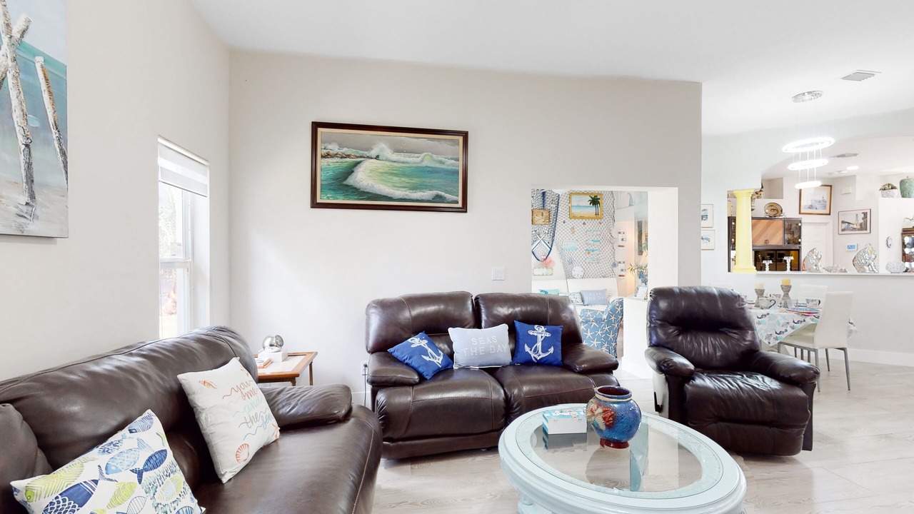 Photo of Bedroom in Lakewood Park