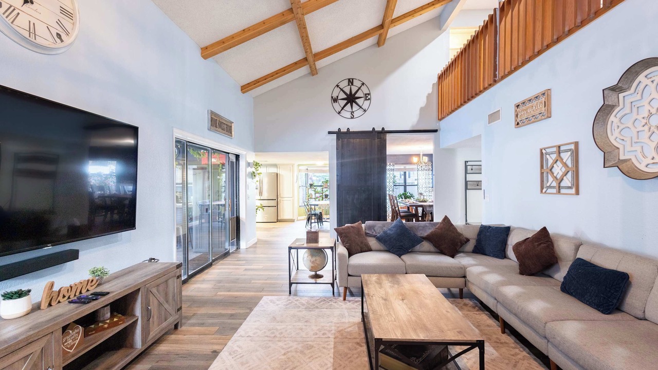 Photo of Livingroom in Bloomingdale