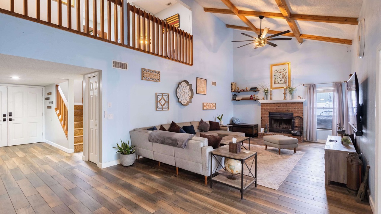 Photo of Livingroom in Bloomingdale