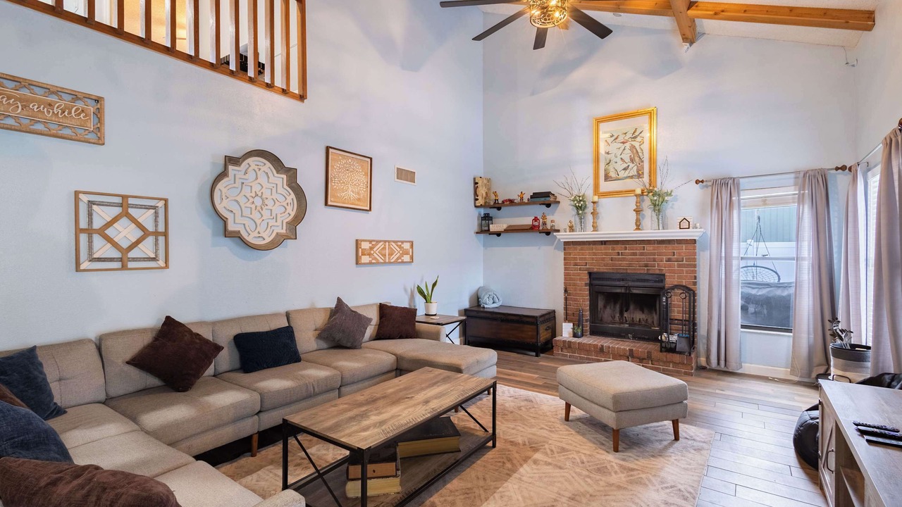 Photo of Livingroom in Bloomingdale