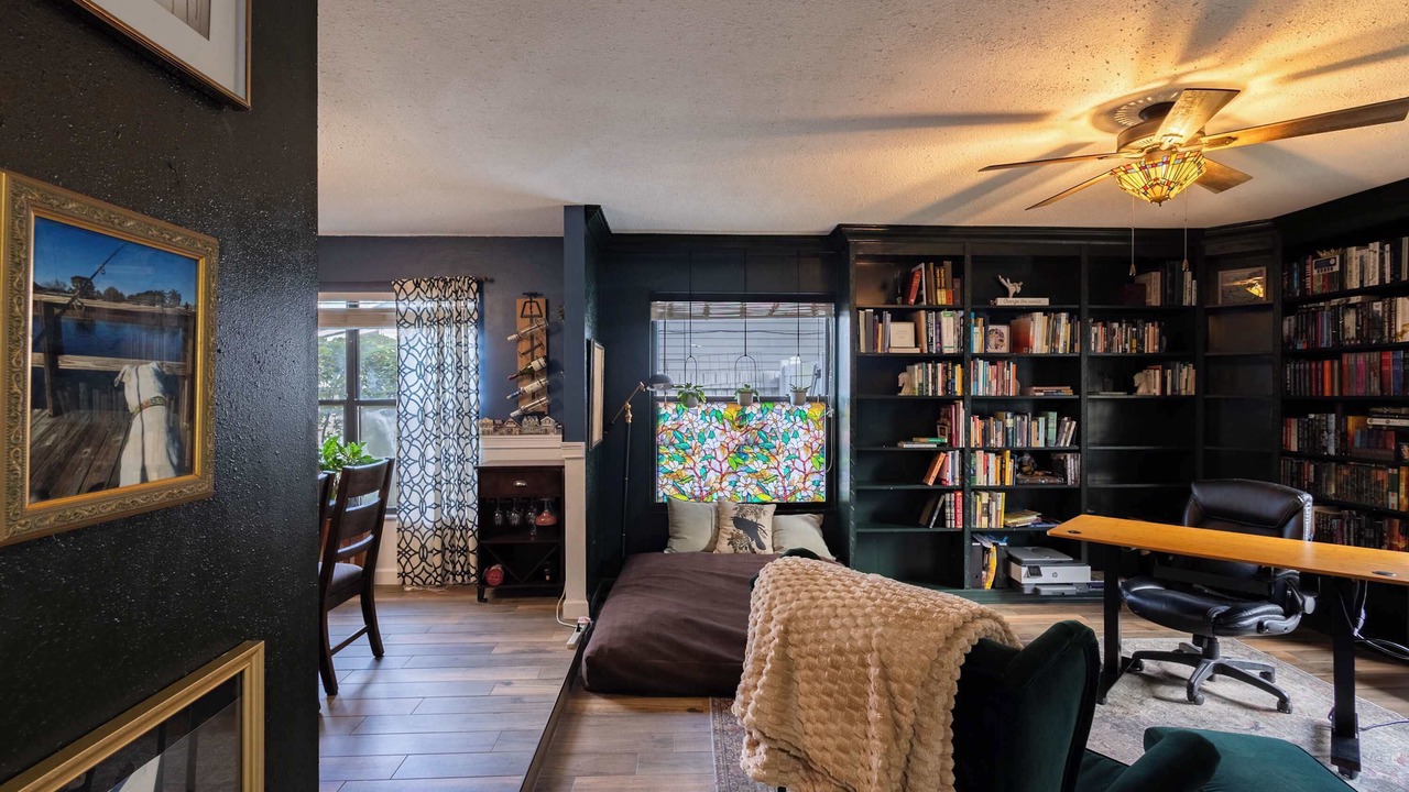 Photo of Livingroom in Bloomingdale