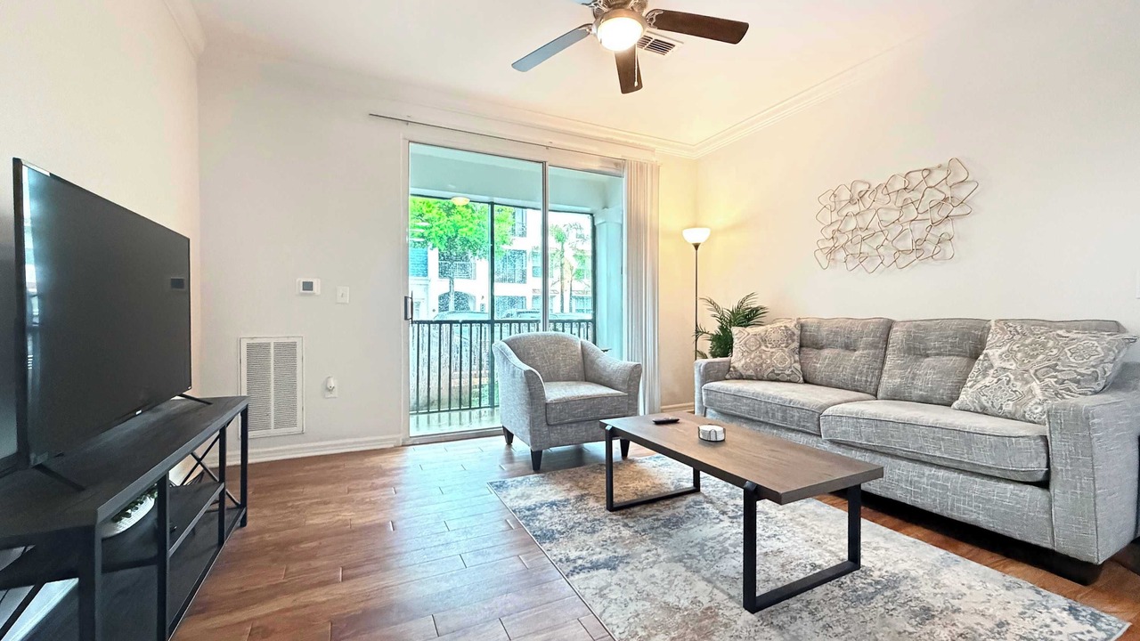 Photo of Livingroom in Lutz
