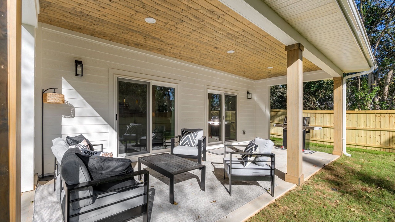 Photo of Patio Balcony in Fountain Inn